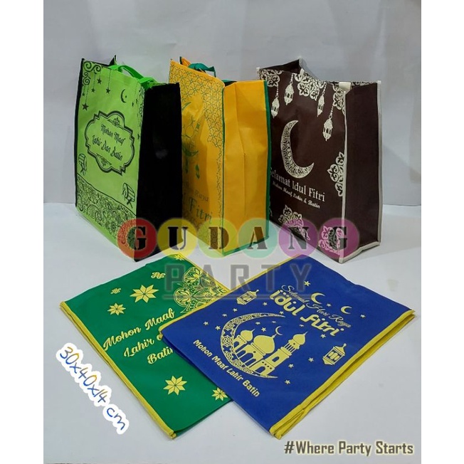 

Spunbond Jahit Idul Fitri warna 30x40 cm Tebal Tas Bingkisan Hampers Lebaran