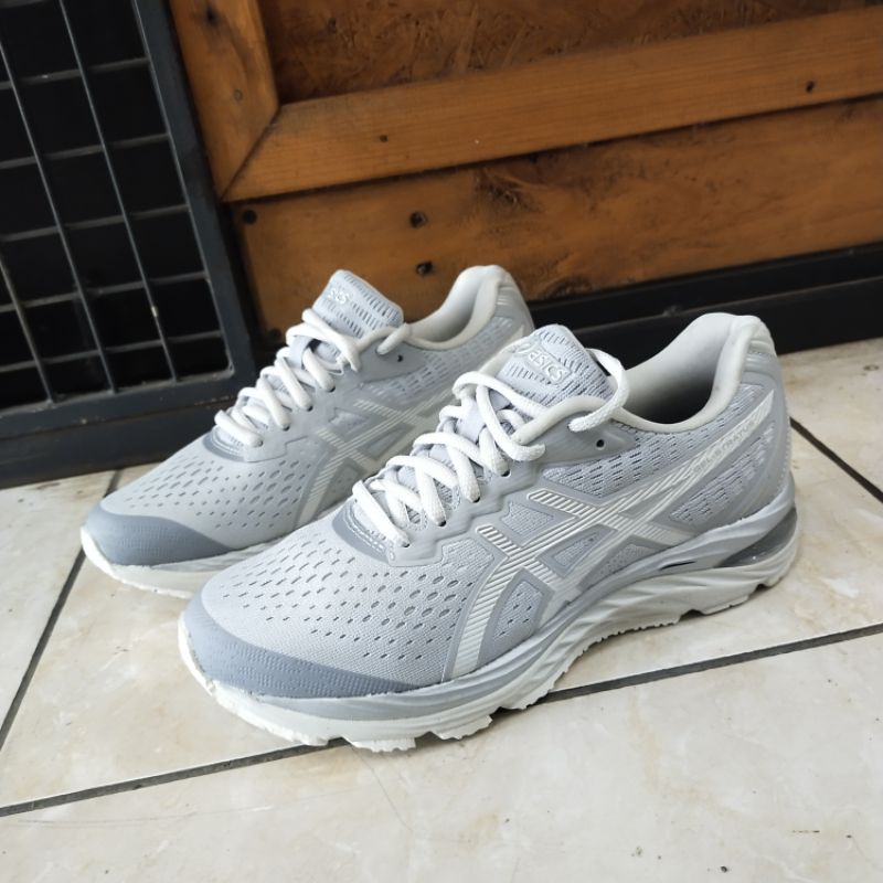asics gel stratus original sepatu olahraga