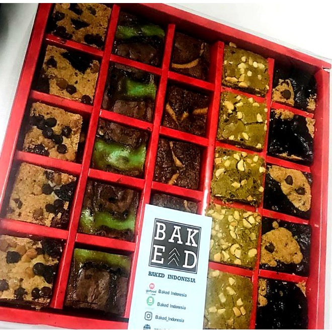 

Christmas - Brownies Mix Premium Hampers Lebaran, Natal, Gift, Ulang Tahun Isi 25