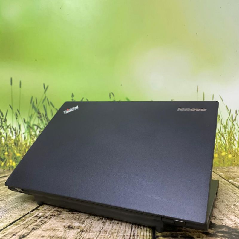 Lenovo Thinkpad X240 Core i5 Gen 4 Laptop Murah Second Bergaransi