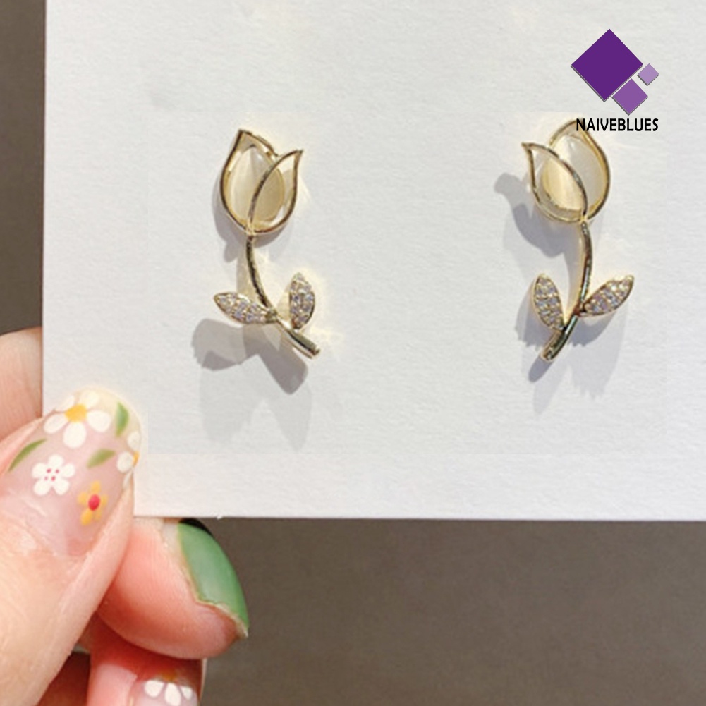 Anting Tindik Desain Daun Bunga Mawar Model Hollow Out Untuk Wanita