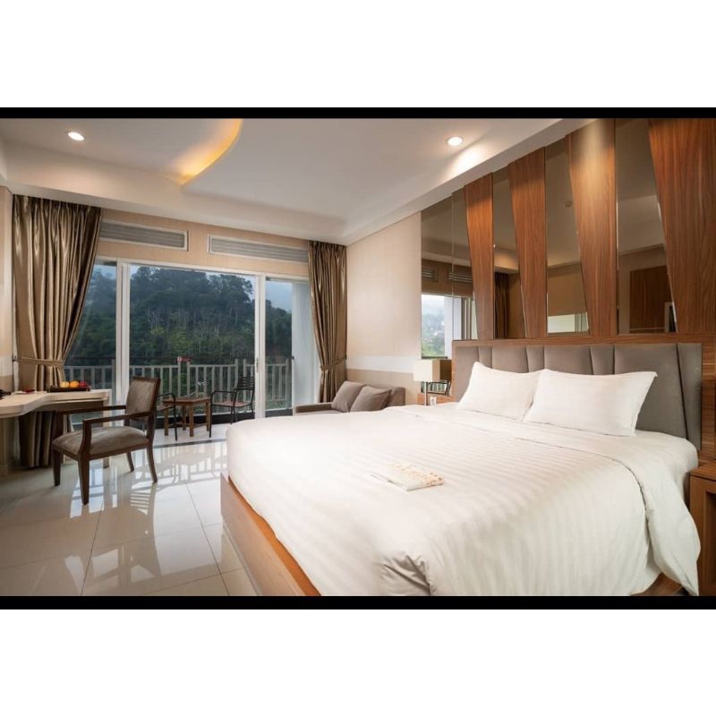 voucher hotel Le Eminence ciloto