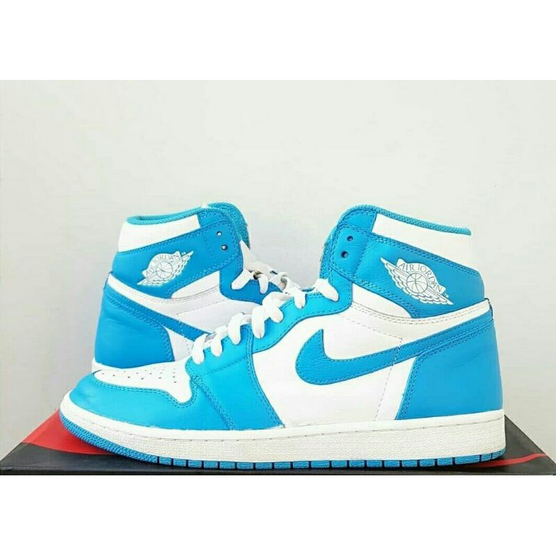 NIKE AIR JORDAN 1 HIGH UNC