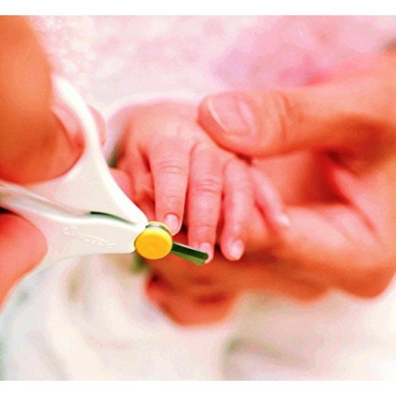 Pigeon Safety Nail Scissors  Newborn / Gunting Kuku Bayi