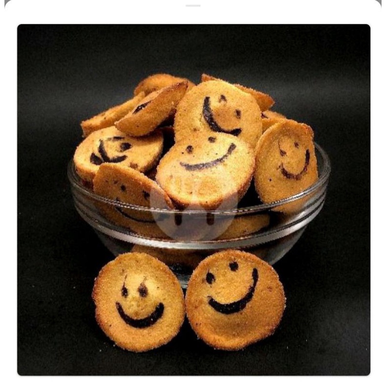 

Bolu senyum mini 250gr/ snack kiloan/ bolu kering mini/ bolu kering senyum/ bolu jadul senyum manis