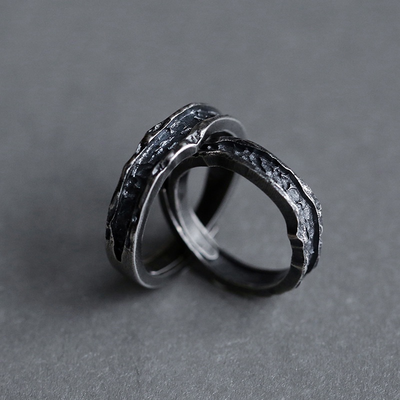 &lt; E2id &amp; &gt; Cincin Pasangan Desain Abyss Handmade Gaya Retro Untuk Pria / Wanita