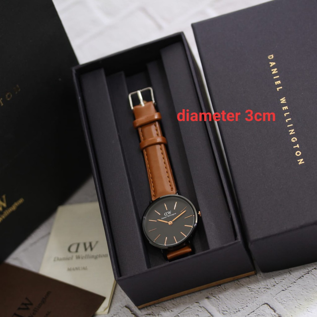 Jam Tangan Wanita Dw Tali Kulit Plat Hitam Body Hitam