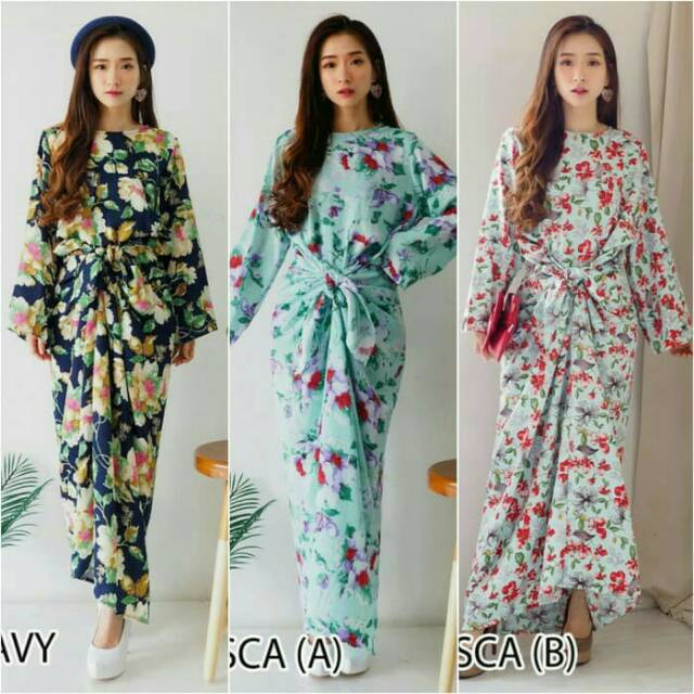 Kaftan ikat motif bunga