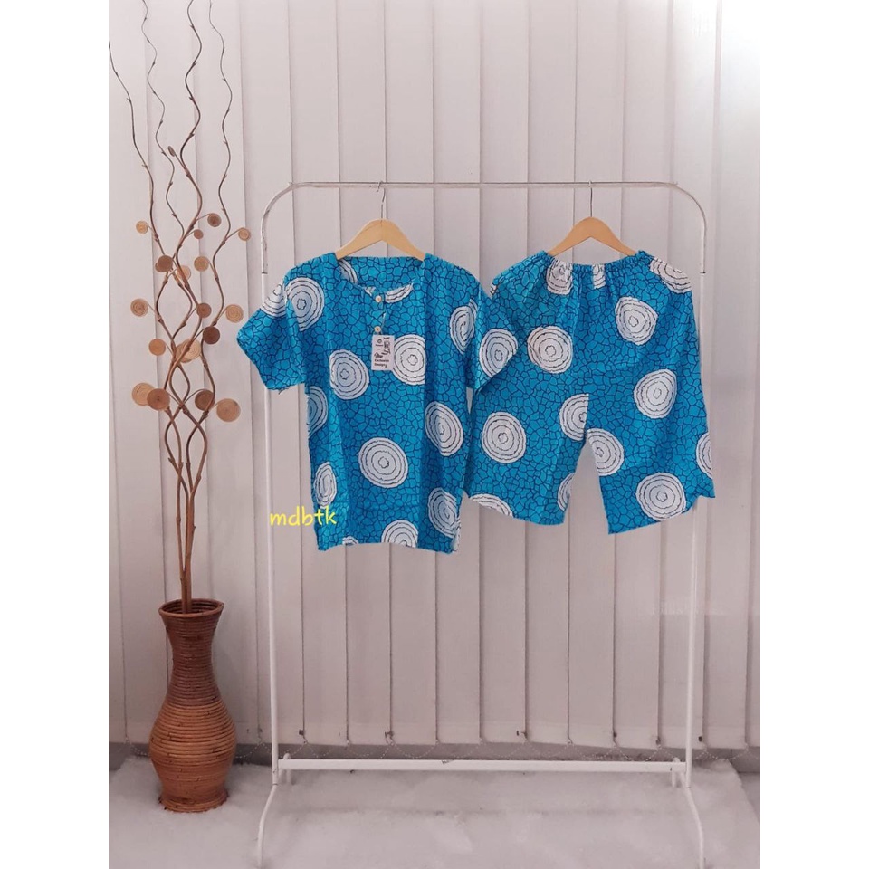 SETELAN GOGO MOTIF RANDOM BAHAN ADEM