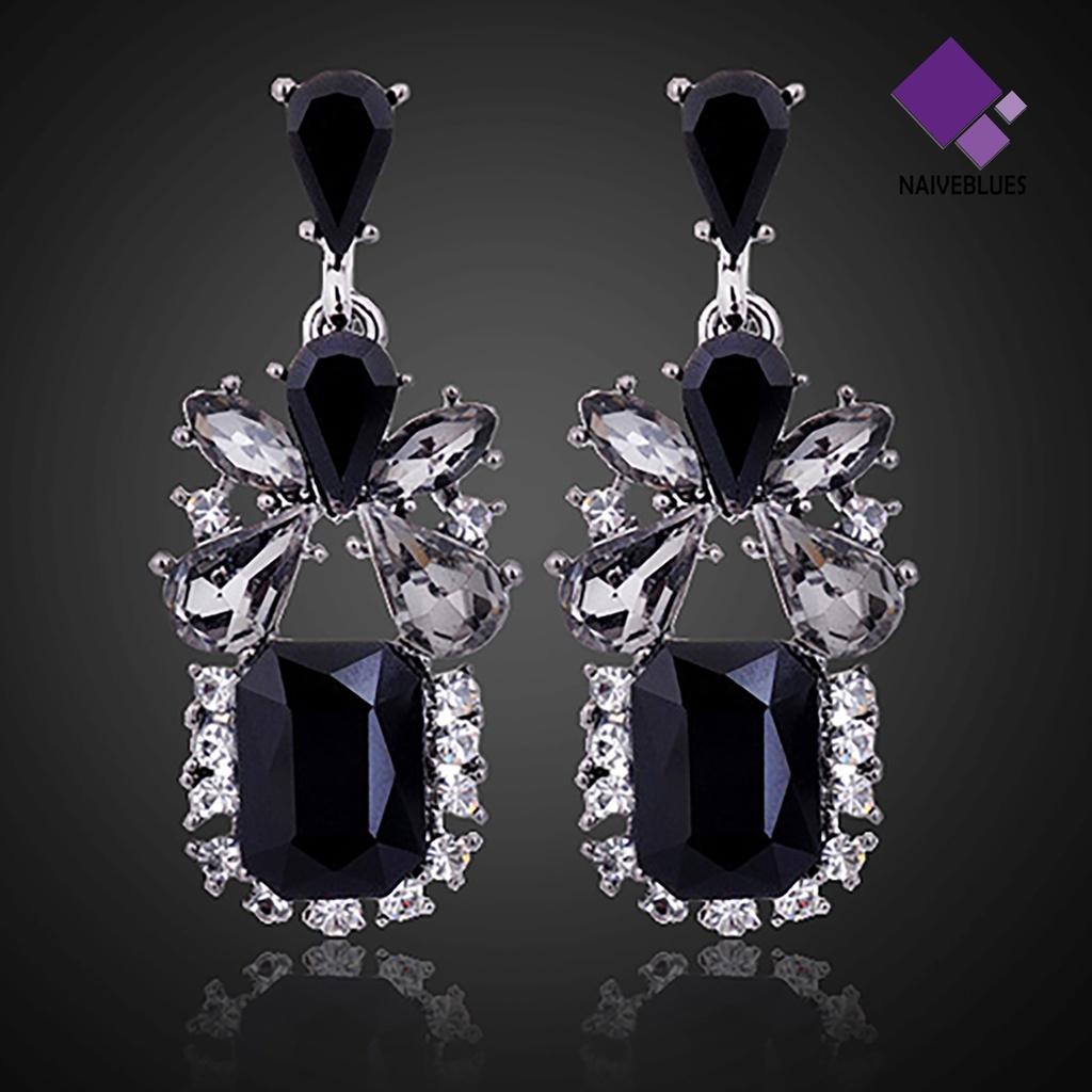 Anting Juntai Bentuk Waterdrop Persegi Warna Hitam Gaya Vintage Untuk Wanita