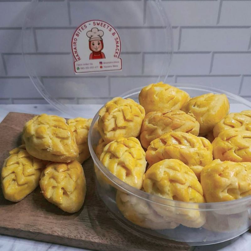 

Kurma Bersisik (Kue Kering untuk Lebaran atau Camilan)