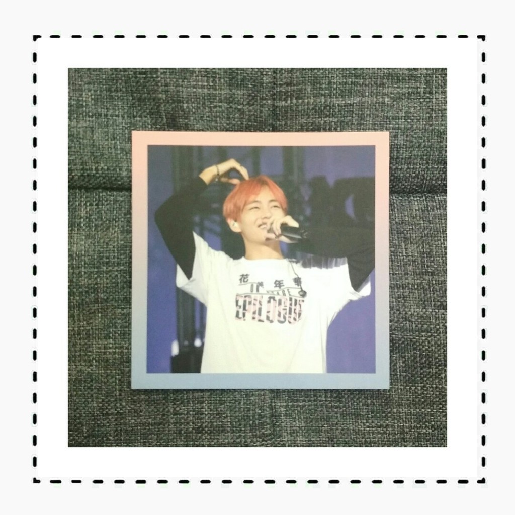 Official Photocard V/Taehyung BTS-2016 BTS Live on Stage Epilogue Concert DVD