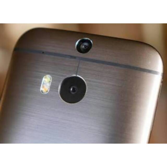 HTC M8 rear lens camera