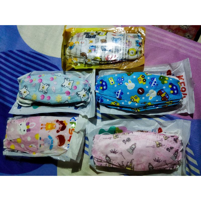 Masker anak KF94 karakter