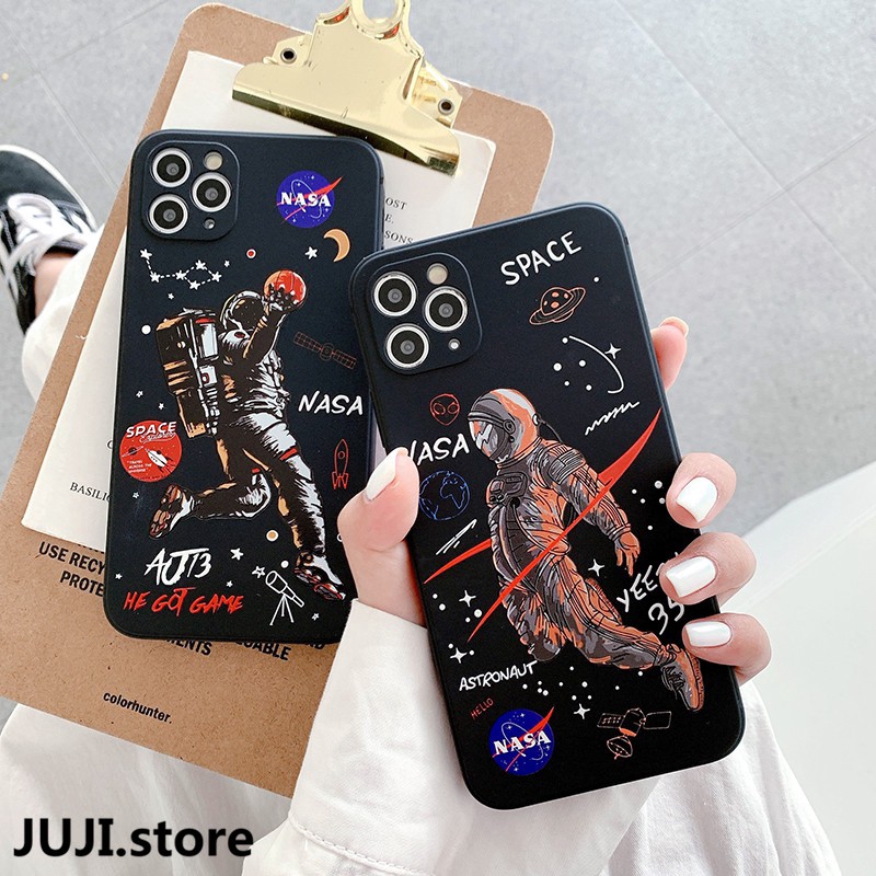 Case Pelindung Lensa Kamera Desain Nasa Astronaut Untuk Iphone 11 Pro Max 8 7 Plus 6 6s Plus X Xs Max Xr Se 2020 Iphone 12 Pro Max 12mini