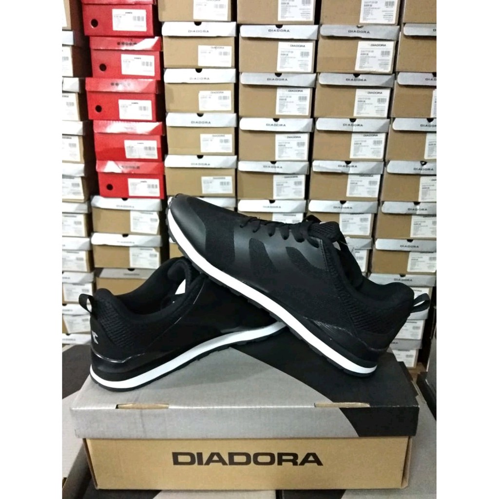 ORIGINAL Diadora LIBORIO Black SEPATU PRIA