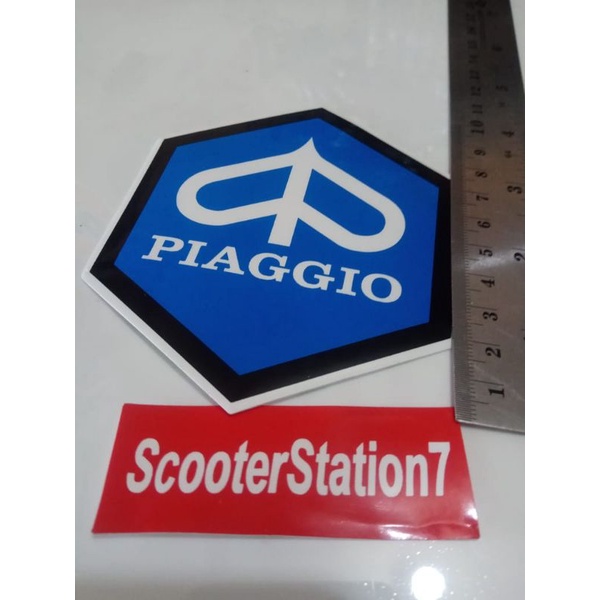 stiker logo vespa hexagonal