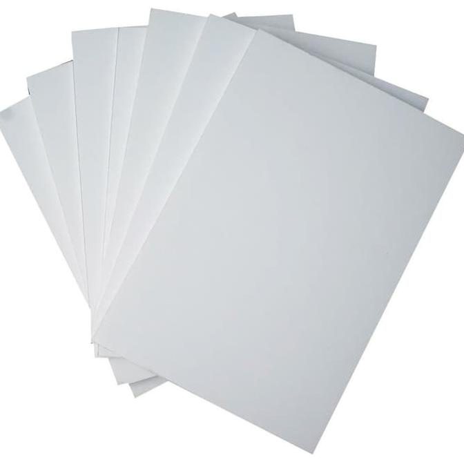 

pvc foambaord tebal 5milli ukuran 60cm x 80 cm plus printing