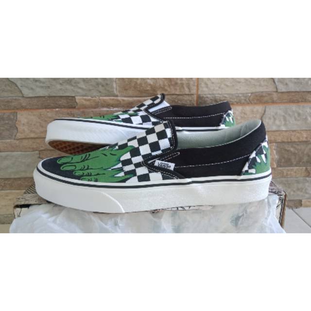 Sepatu Vans x Marvel Comics edition (Hulk) Slip om