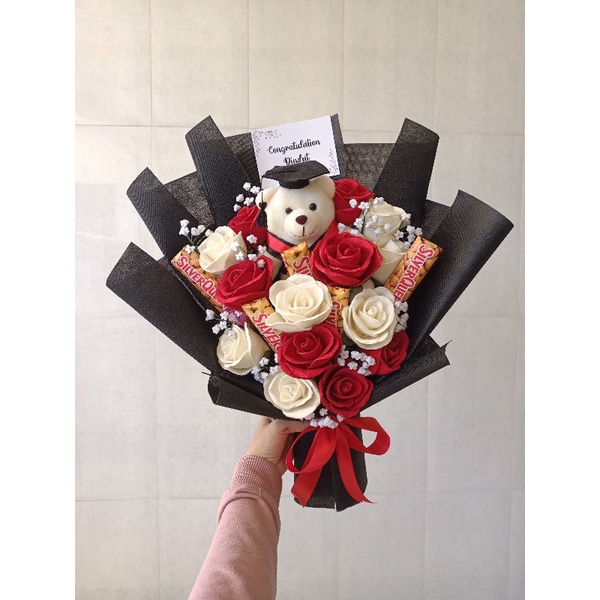 Buket bunga flanel / buket bunga wisuda