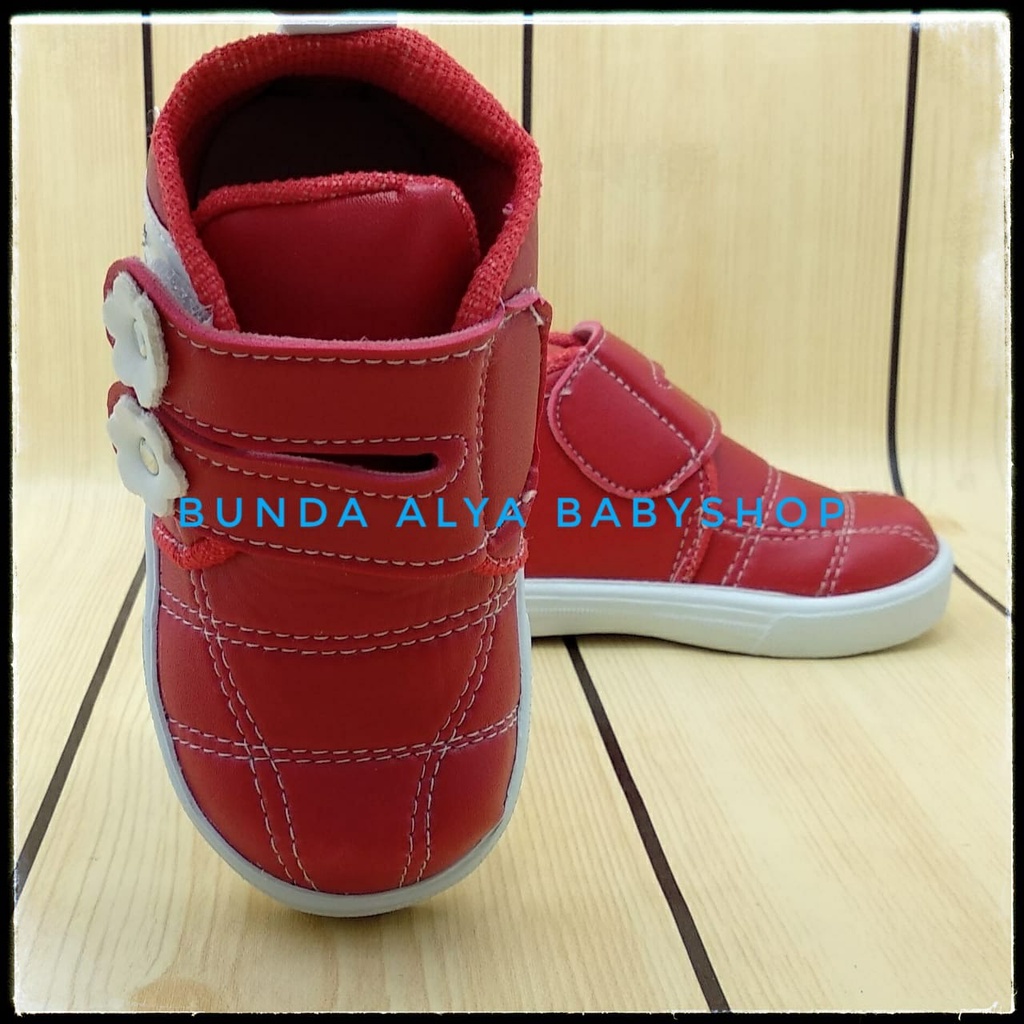 Sepatu Anak Perempuan Usia 1 2 3 4 Tahun Size 22 - 30 Alas Karet MERAH - Sepatu Anak Cewek Anti Licin Alas Karet