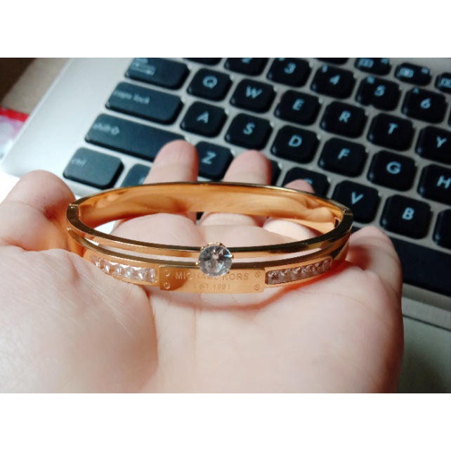 GELANG WANITA ASLI TITANIUM / AKSESORIS WANITA ASLI TITANIUM / PERHIASAN WANITA ASLI TITANIUM
