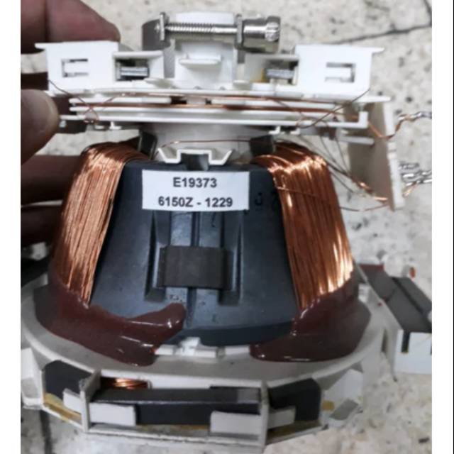 Defleksi Yoke 6150Z-1229