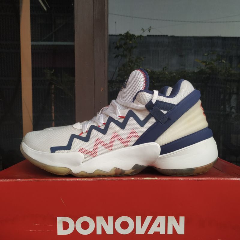 Sepatu Basket second Adidas D.O.N / Don Issue 2 GCA "USA" (EUR 43⅓) ORI 
