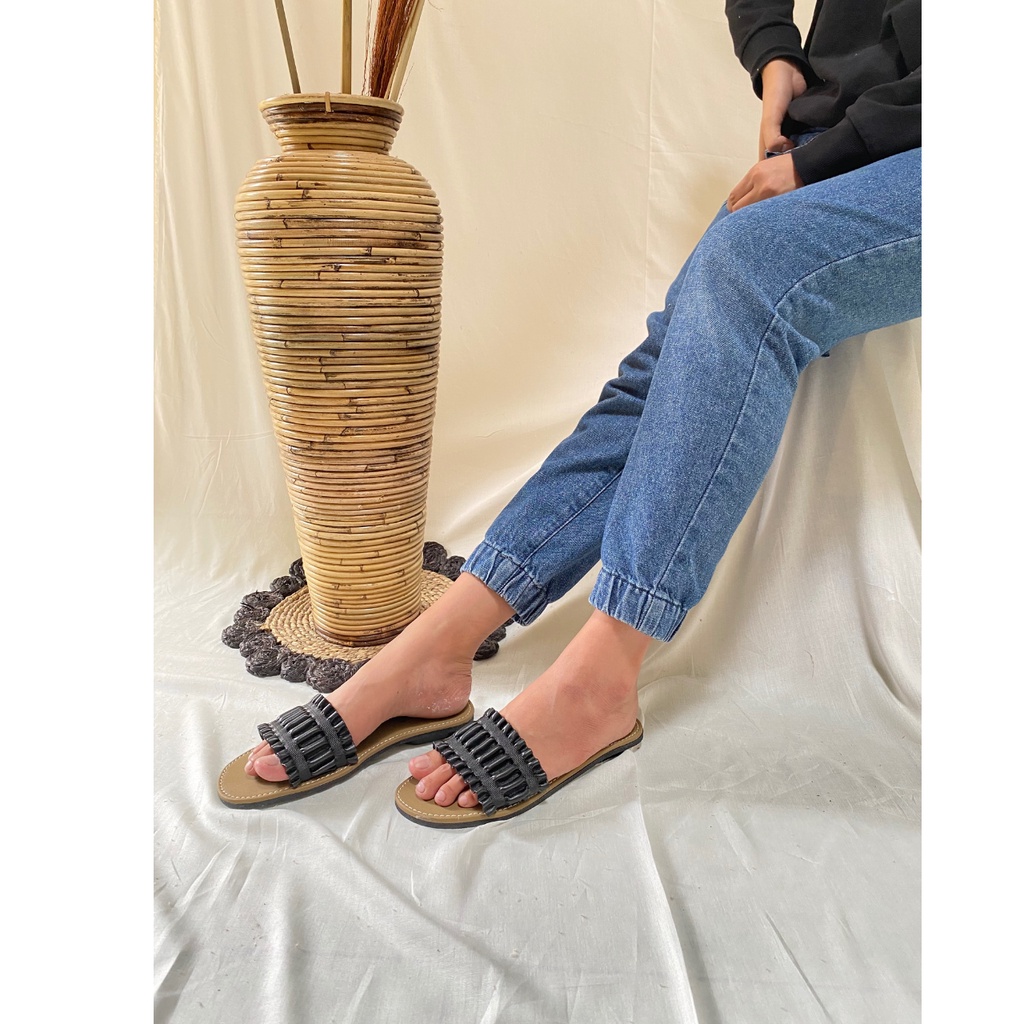 Sandal Wanita Rempel Insyira / Sandal Selop Wanita / Sandal Wanita Non Slip / Sandal Insyira Rempel