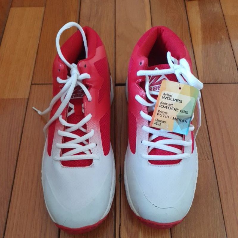 sepatu kets/sepatu murah/sepatu sport/sepatu basket/preloved murah/preloved murmer/basket shoes