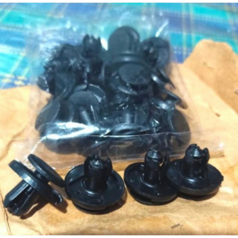kancinKancing Klip Bemper, Fender, Liner Untuk Mobil Suzuki Ertiga , Escudo, Swift SX4, Ignis, Escud