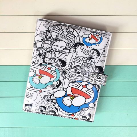 

Binder Motif Doraemon Komik