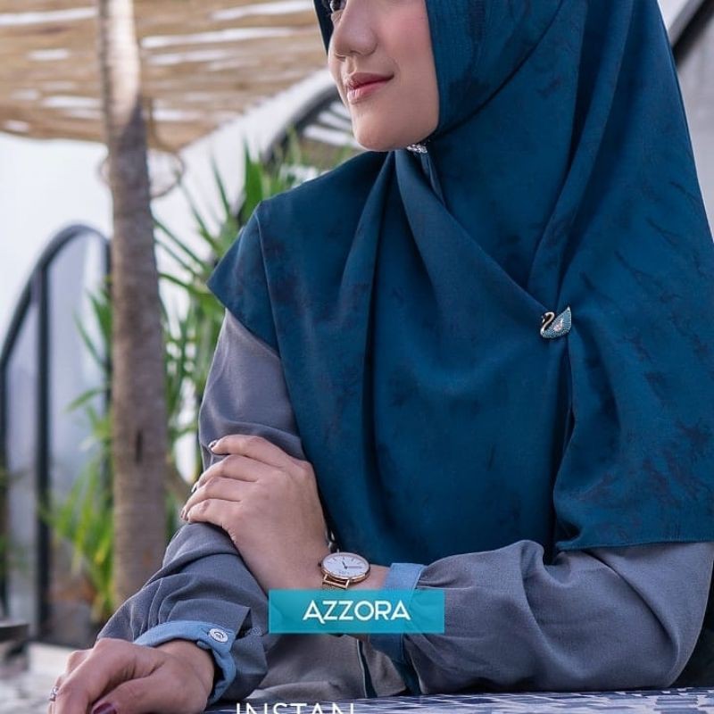 SEGITIGA INSTAN BY AZZORA