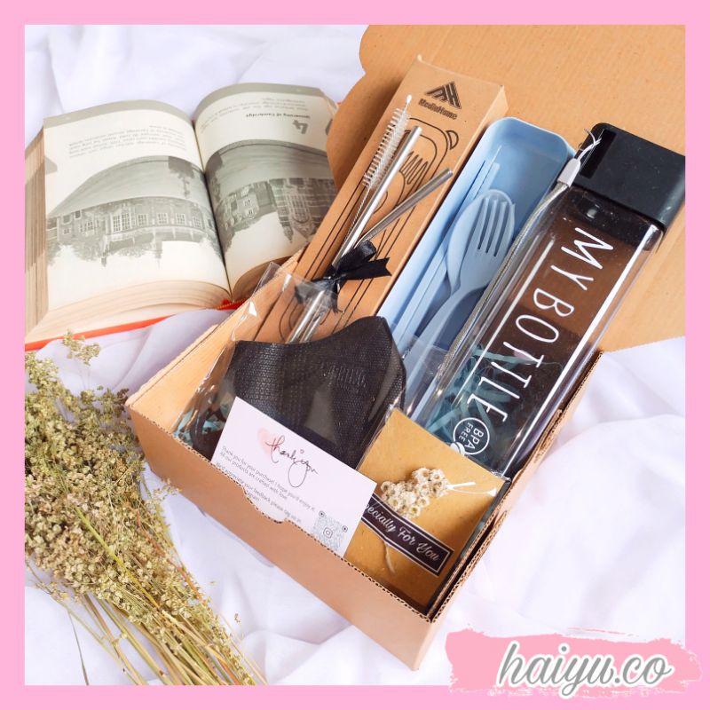 [READY] Gift Box New Normal 2 Hampers Kado Cewek Cowok Ultah Wisuda by haiyu.co