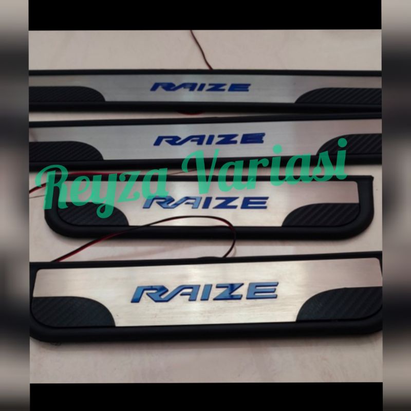 Door Sill Plate / SillPlate Samping Toyota Raize Side Scuff Plate With Lamp Raize