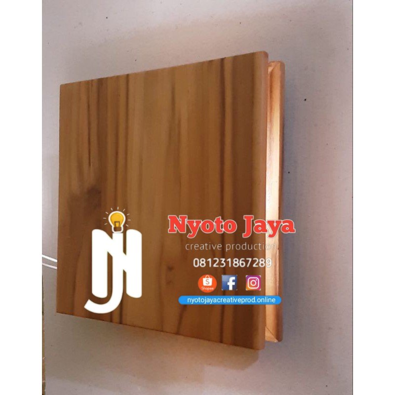Lampu Tempel Dinding Minimalis Kap Kayu Jati