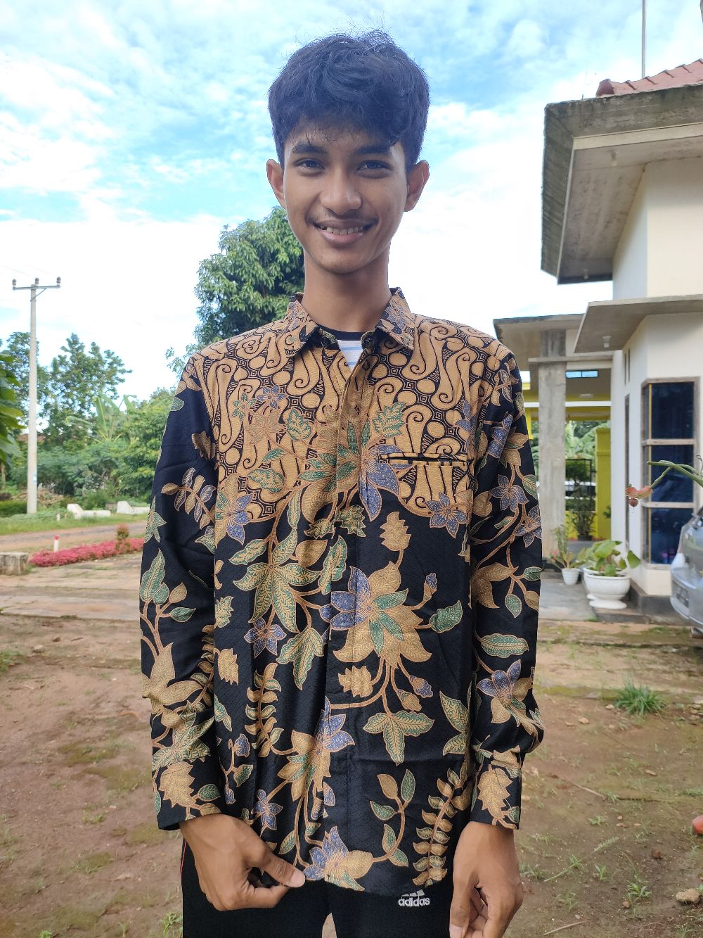 Pre Order Kirana Hitam / Biru, Katun Dobi Premium.