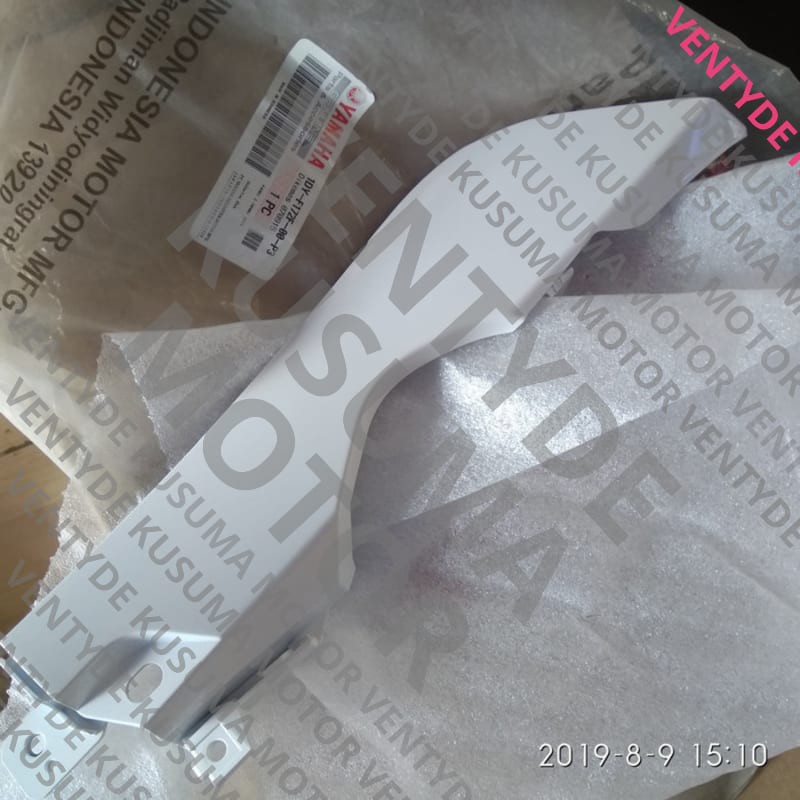 (100% Quality ) panel Jupiter Z1 kanan putih. 1DY-F172F-00-P3 mantap