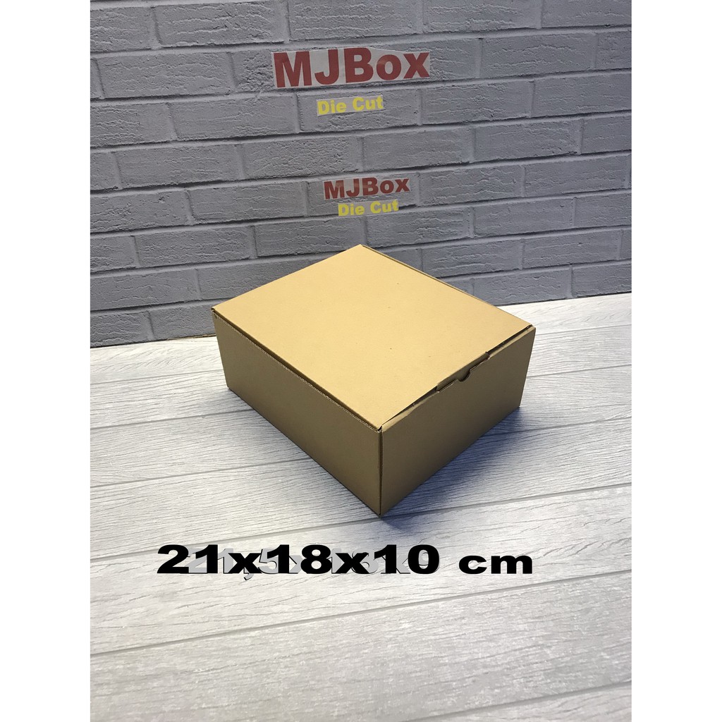 

Kardus Uk.21x18x10 cm.....Die Cut