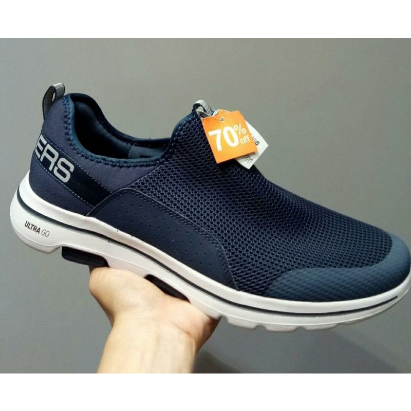 Skechers Go Walk 5-Downdraft Mens Size 44