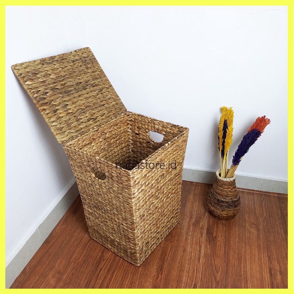 NADASTORE - WATER HYACINTH HANDWOVEN LIDDED LAUNDRY BASKET STORAGE FLIP COVER / KERANJANG BAJU ROTAN ANYAMAN ENCENG