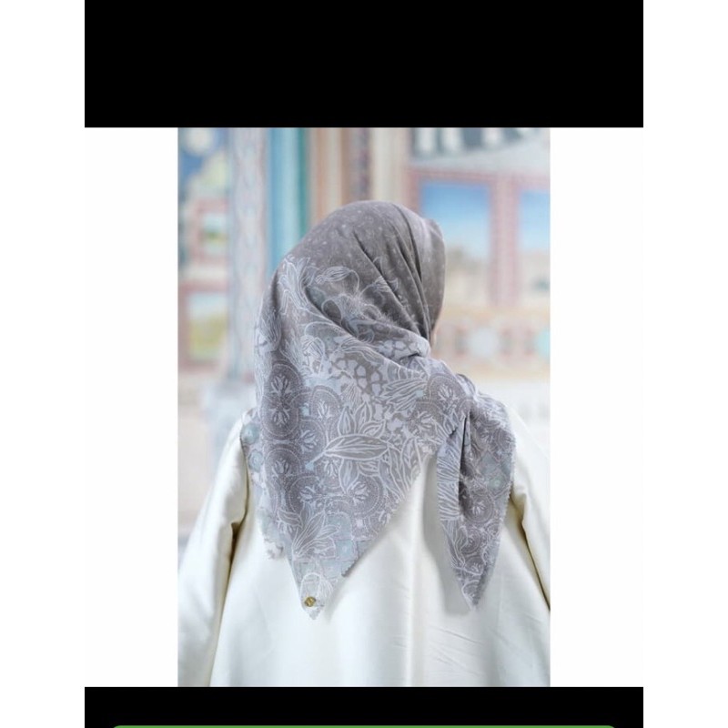 Buttonscarves Maharani square in khaki SALE