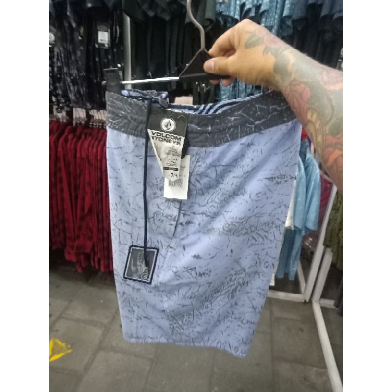 celana pendek volcom original v144
