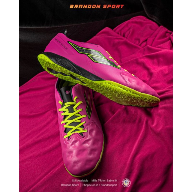 Sepatu Futsal Mills T-Riton Sabre IN