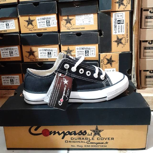 Sepatu Sekolah Compass