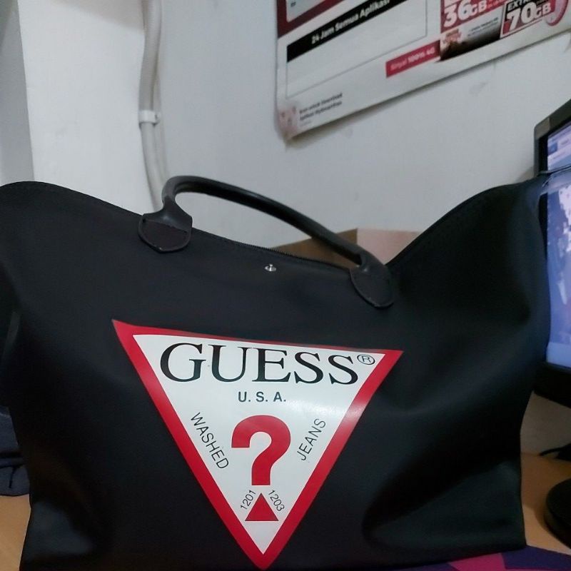 tas guess mini hitam secondhand
