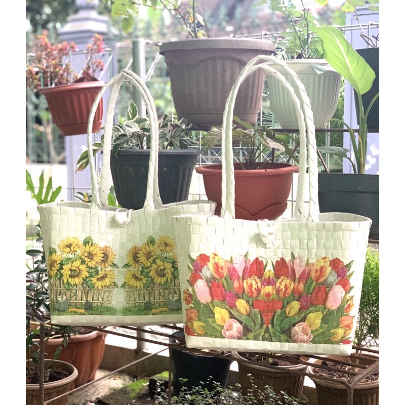 Tas anyam plastik lukis decoupage