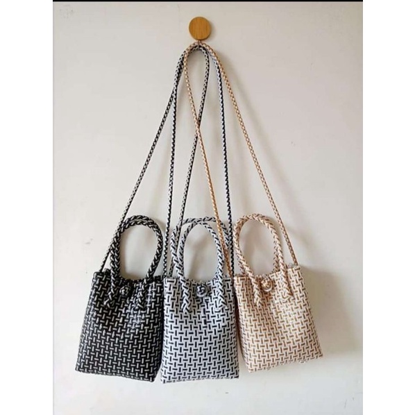 Tas Anyam jali slingbag/tas anyam hp/tas anyaman jali/tas anyaman jali premiun/tas wanita/tas hp/sli