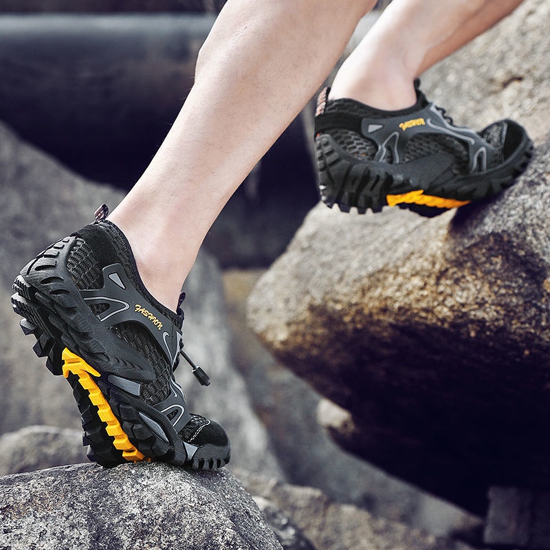 Mainland Sepatu Gunung Pria Breatheable Sepatu Hiking Outdoor Antislip MH103