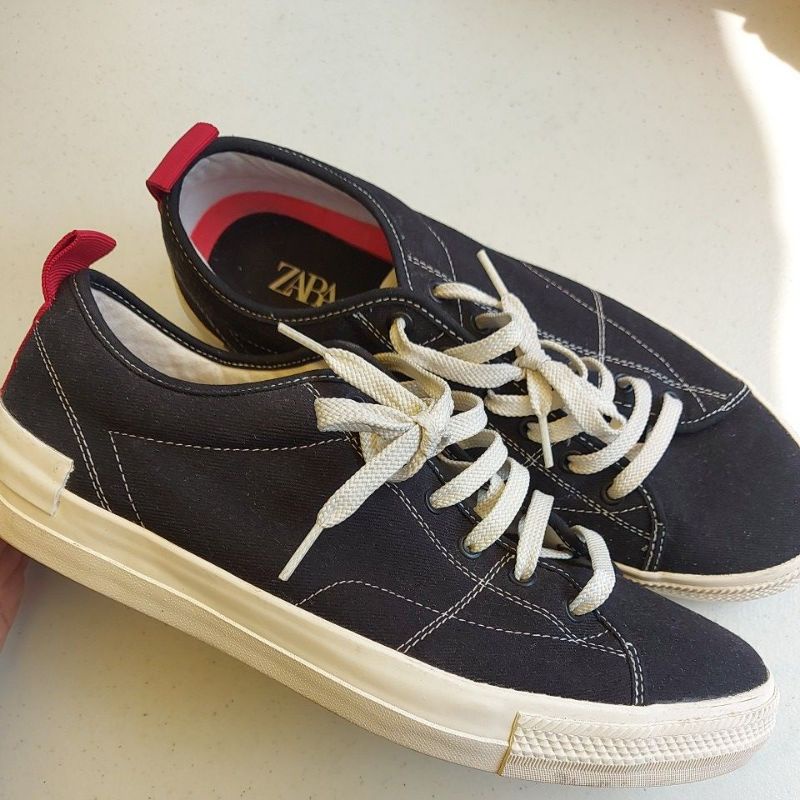 preloved sepatu Zara man size 45 like new @200.000